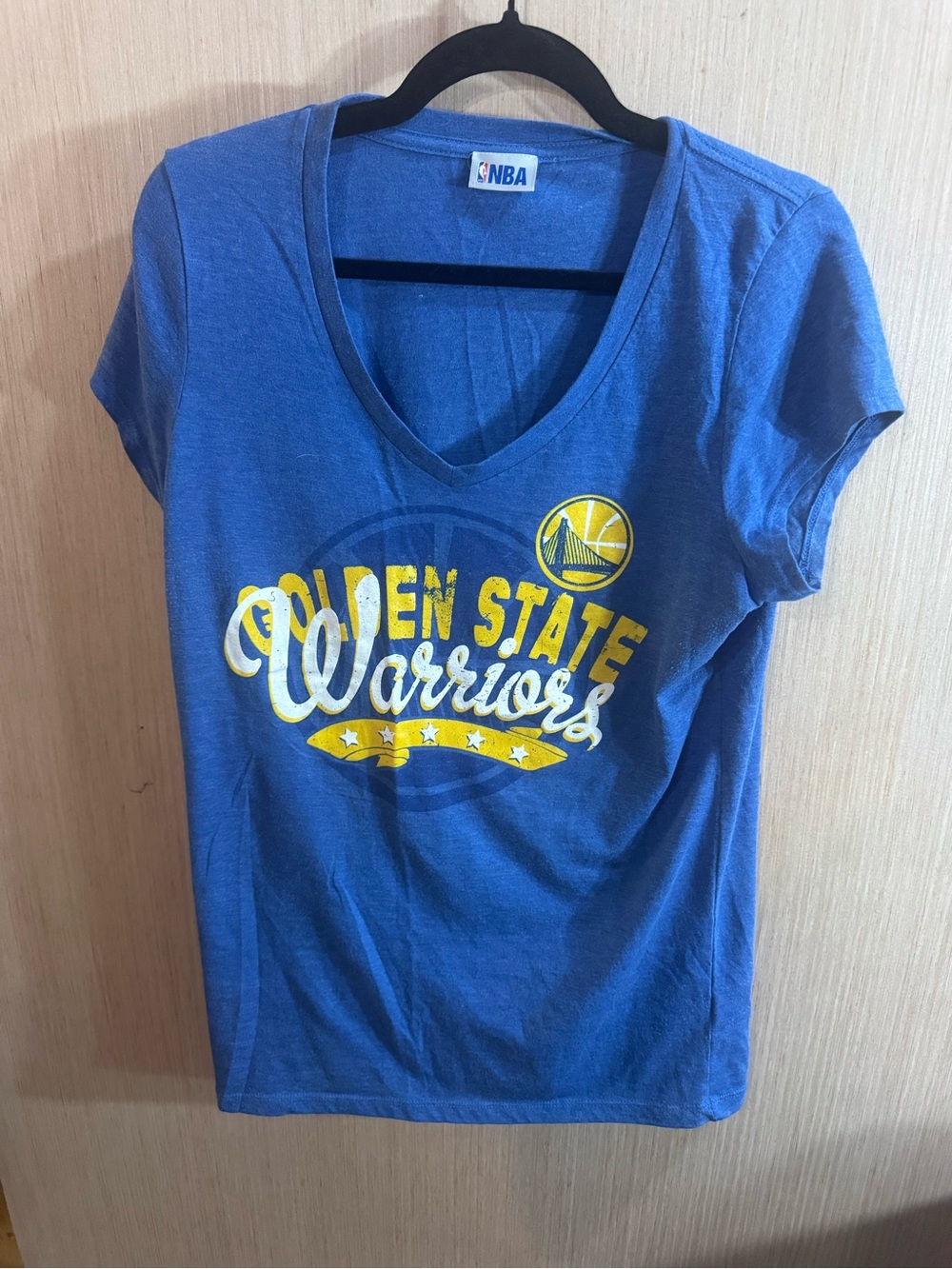 NBA Blue Golden State Warriors V-Neck Tee with Yellow Logo Size XL